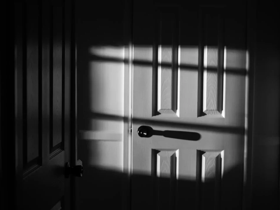 Apa Itu Pintu UPVC S-Plus?