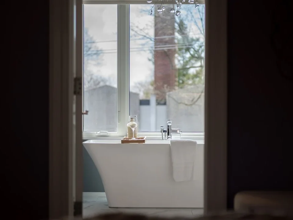 Bathroom Window Moisture Humidity