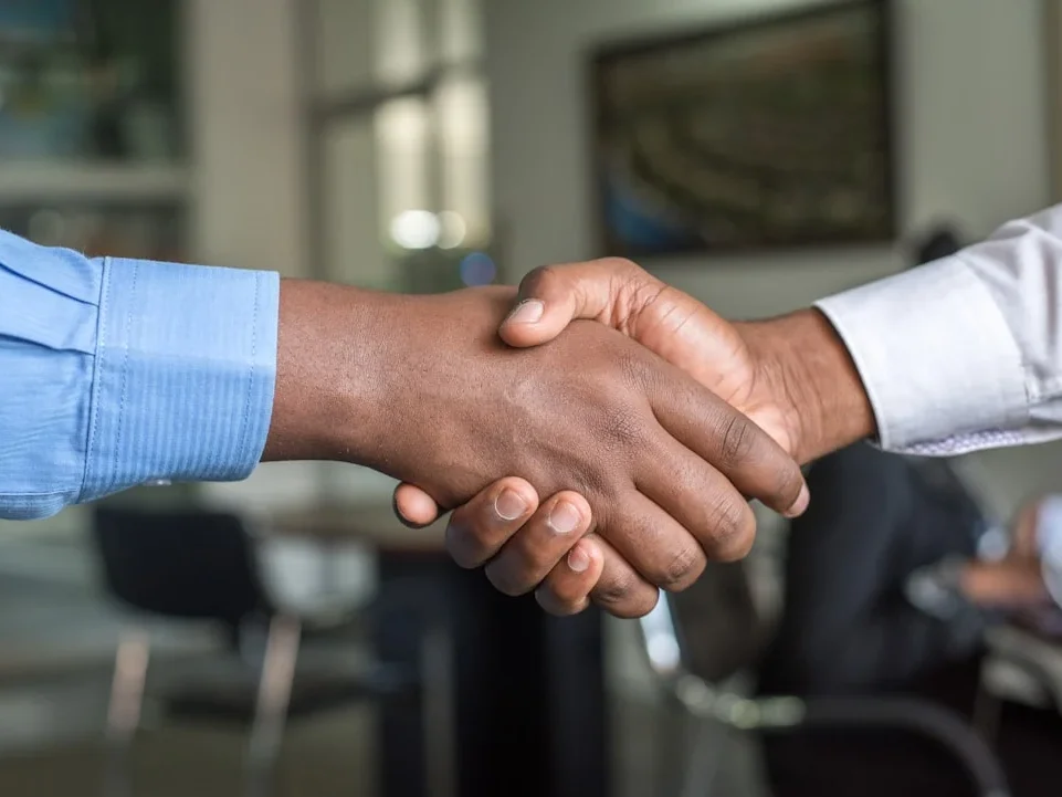 Handshake Building Contractor