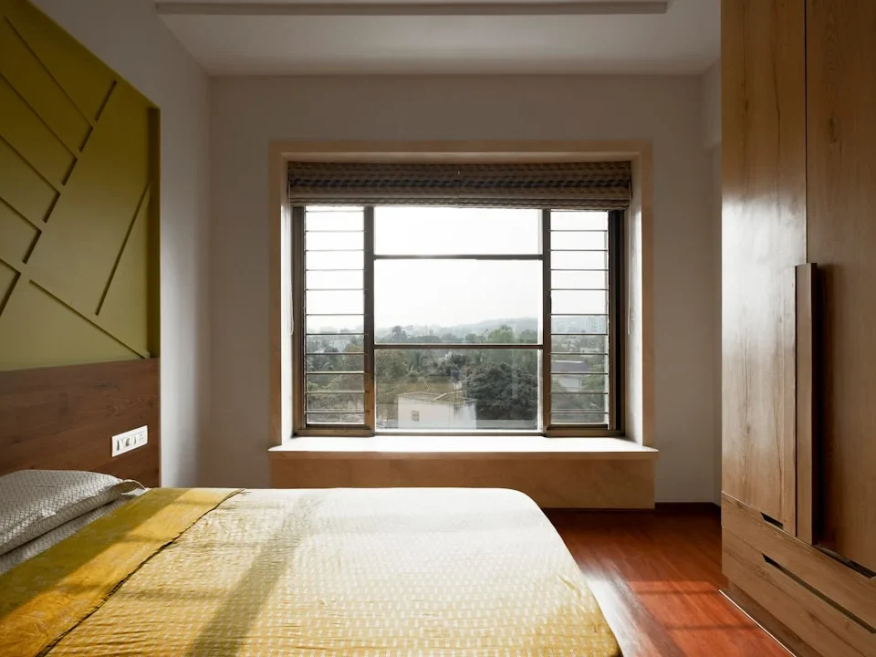Modern Home Soundproof Window