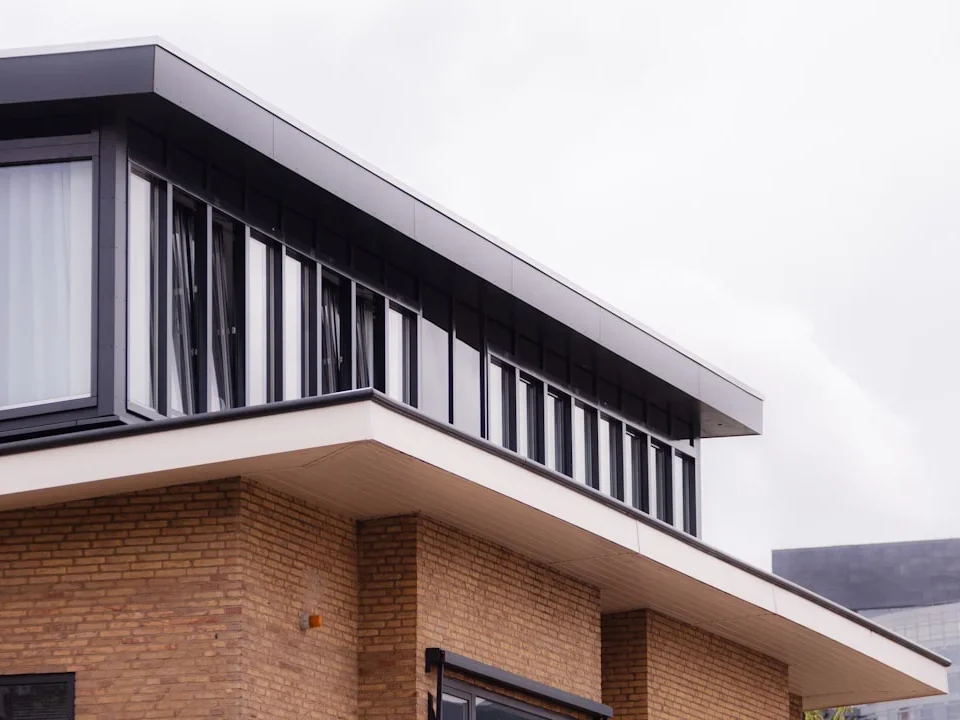 Architect Modern Building UPVC Window