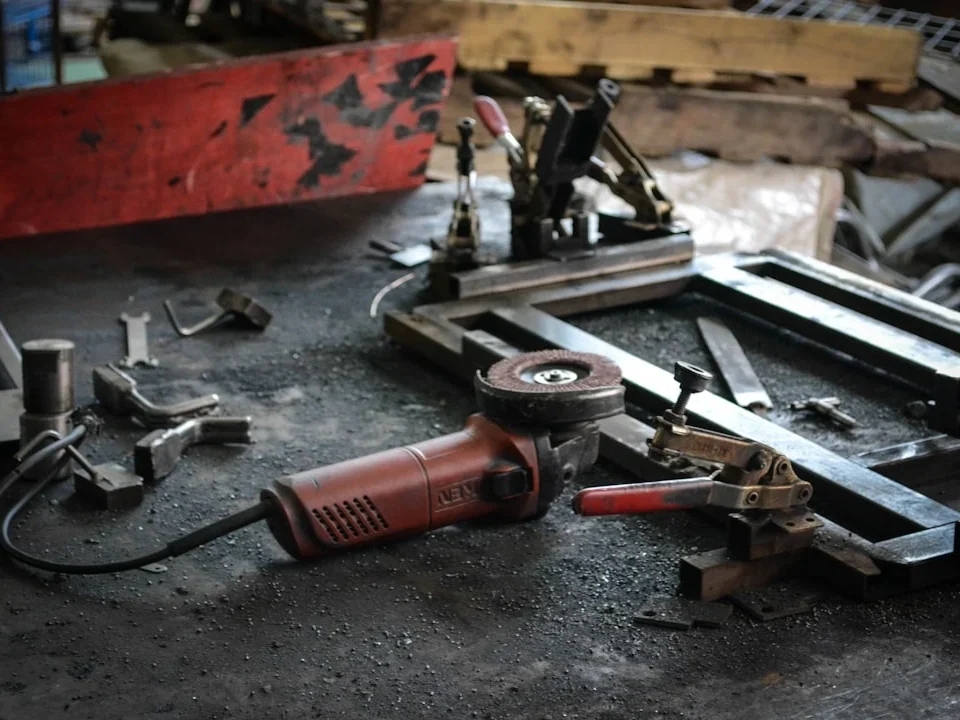 Custom Fabrication Workshop Precision Engineering