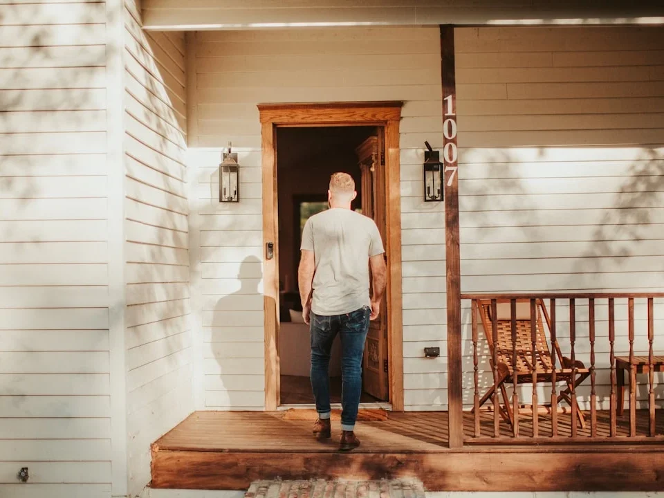 Decision Making House Owner