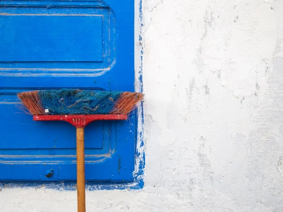 Door Cleaning Easy Maintenance