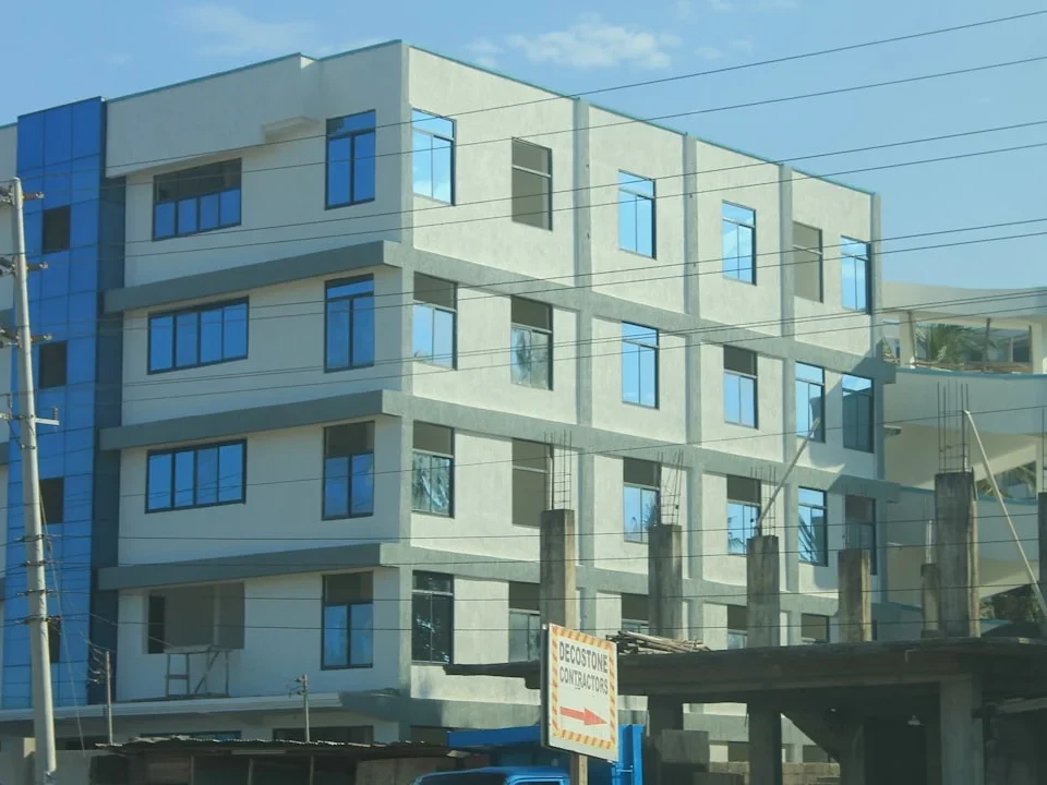 Modern Building UPVC Factory Satisfied Customer