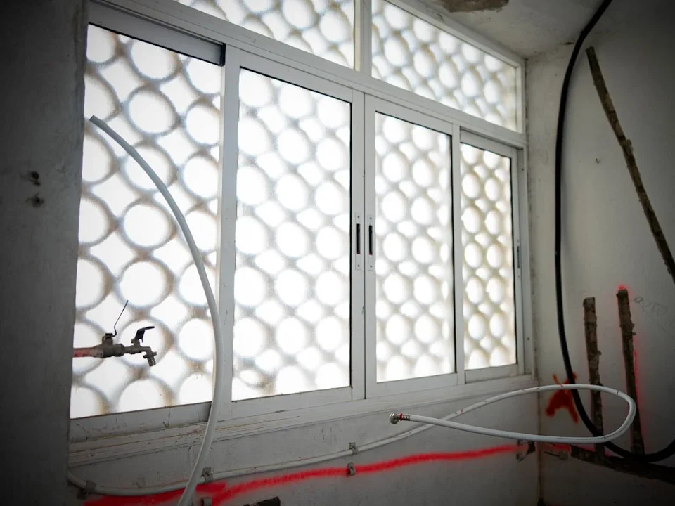 Soundproof Window Anti Termite